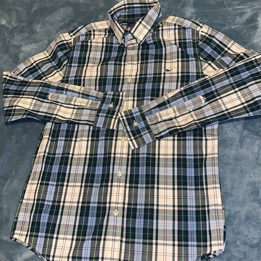 Vineyard Vines - Picture 4 of 6